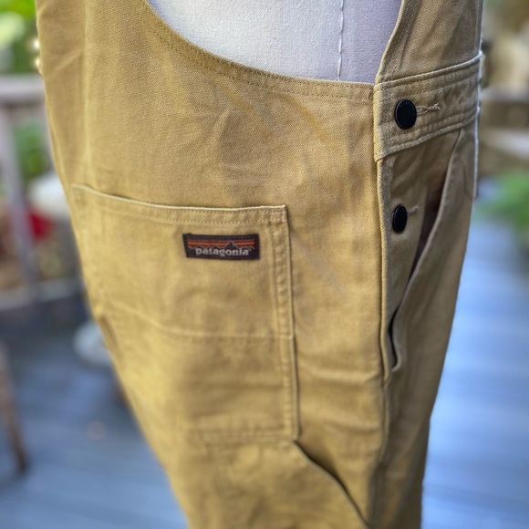Patagonia Women’s All Seasons Hemp Bib Overalls - Picture 9 of 15
